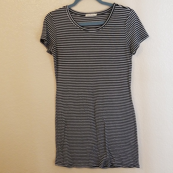 Dresses & Skirts - Striped bodycon shirt dress